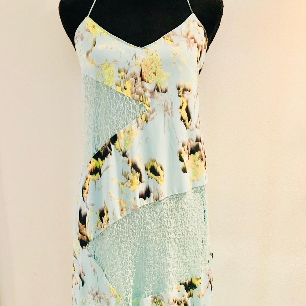 BL Motif Dress